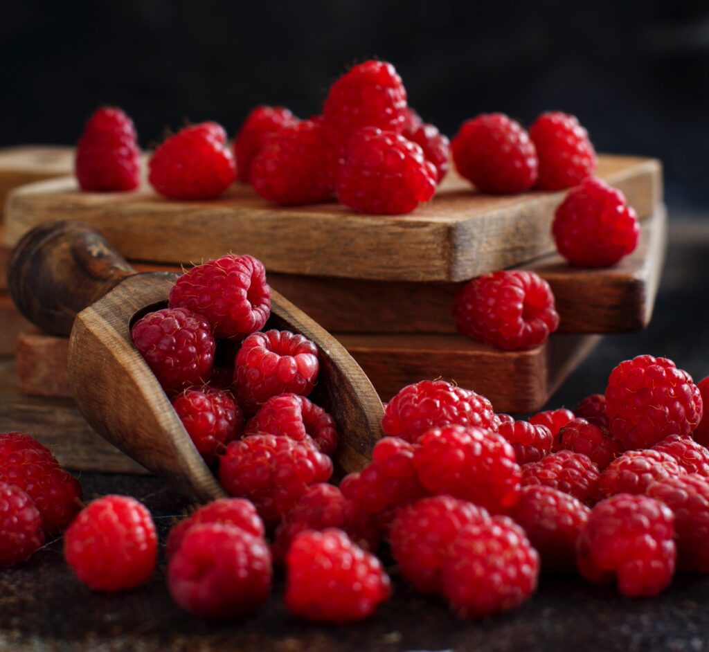 jak mrozić maliny - maliny na desce